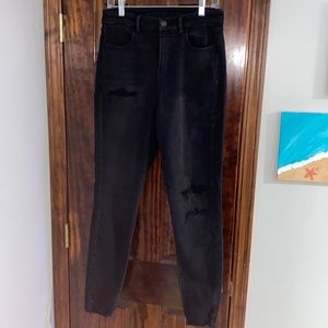 Distressed American Eagle Curvy Jeans 10 Long